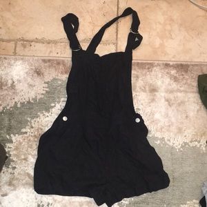 Cute black Zara overalls